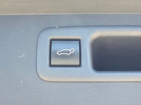 Certified 2025 Toyota Highlander XLE AWD/4WD image 17