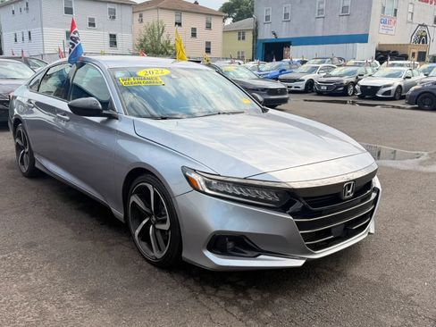 Used 2022 Honda Accord Sport image 2