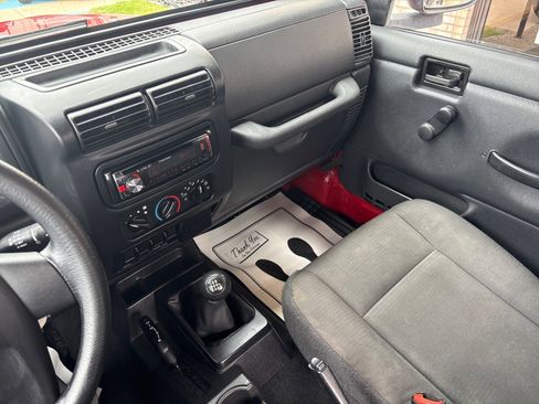 Used 2006 Jeep Wrangler SE AWD/4WD image 15