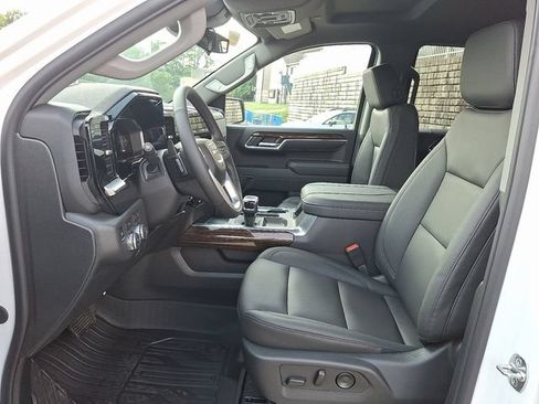 New 2026 GMC Sierra 1500 Elevation w/ Elevation Premium Package AWD/4WD image 14