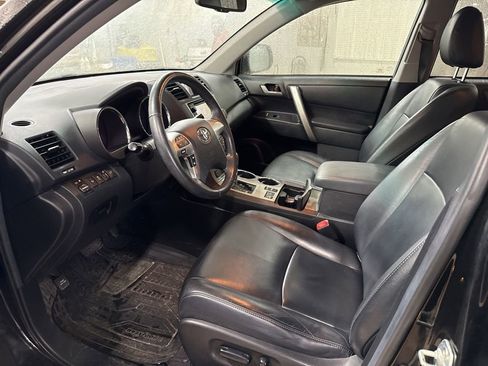 Used 2013 Toyota Highlander SE image 13