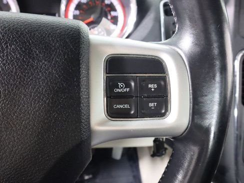 Used 2015 Dodge Grand Caravan American Value Package w/ UConnect Hands-Free Group image 13