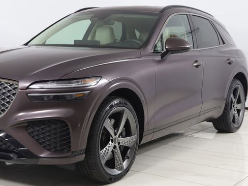 Used 2023 Genesis GV70 3.5T Sport w/ Sport Prestige Package AWD/4WD image 60