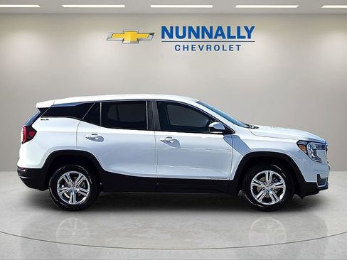 Certified 2024 GMC Terrain SLE FWD image 6