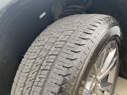 Used 2022 Ford Explorer XLT w/ Equipment Group 202A image 44