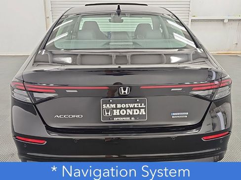 Used 2024 Honda Accord Touring image 8