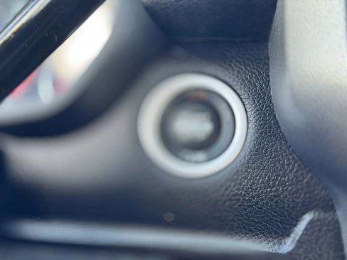 Used 2024 RAM 2500 Big Horn image 33