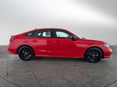 Used 2025 Honda Civic Sport image 2