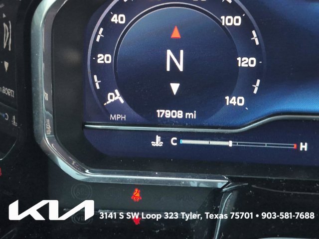 Used 2024 Chevrolet Silverado 1500 LT Trail Boss w/ LT Trail Boss Premium Package AWD/4WD image 33