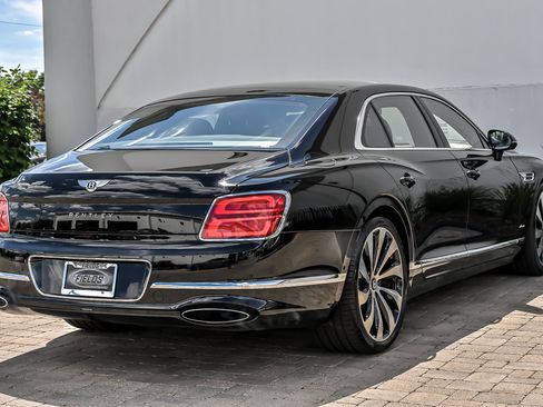 New 2026 Bentley Flying Spur Plug-In Hybrid AWD/4WD image 13