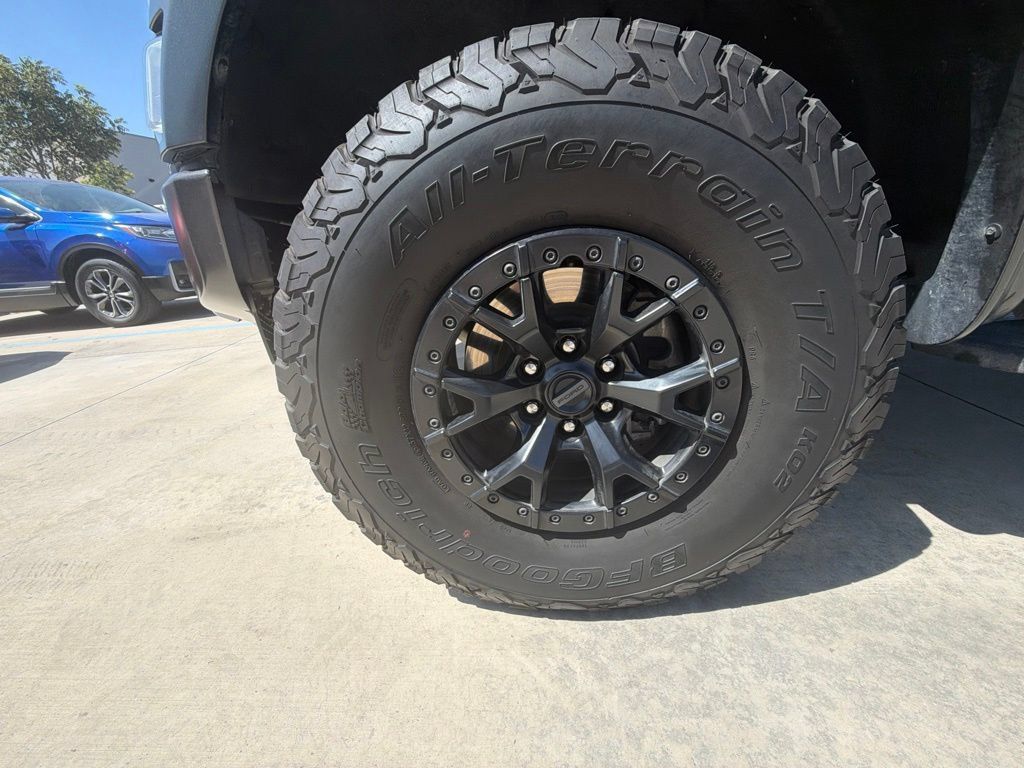 Used 2023 Ford F150 Raptor w/ Raptor 37 Performance Package AWD/4WD image 2
