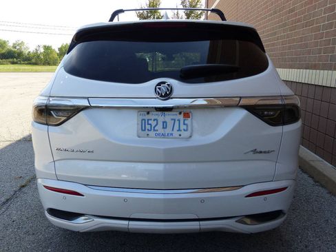 Used 2023 Buick Enclave Avenir w/ Avenir Technology Package AWD/4WD image 9
