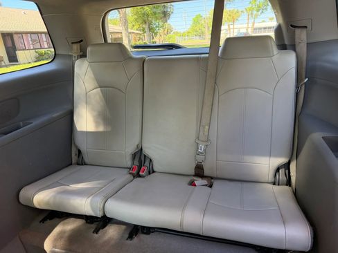 Used 2017 GMC Acadia Limited SLT image 17