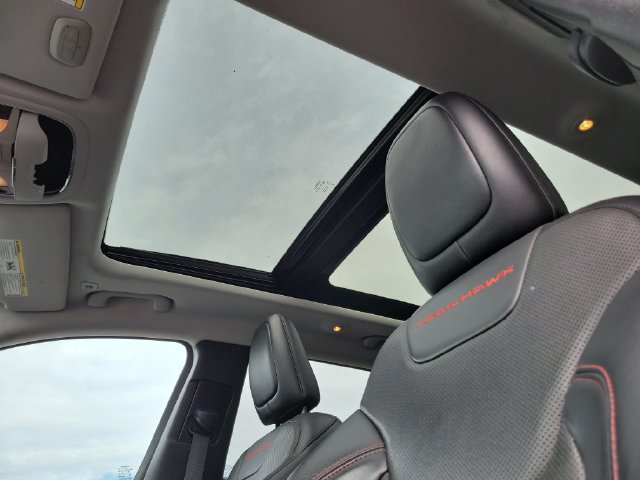 Used 2019 Jeep Cherokee Trailhawk AWD/4WD image 24