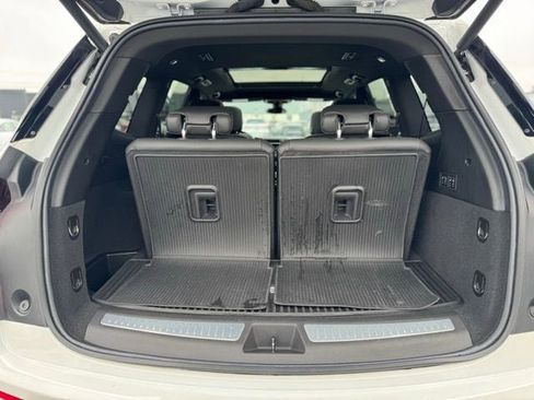 Used 2022 Cadillac XT6 Premium Luxury image 20