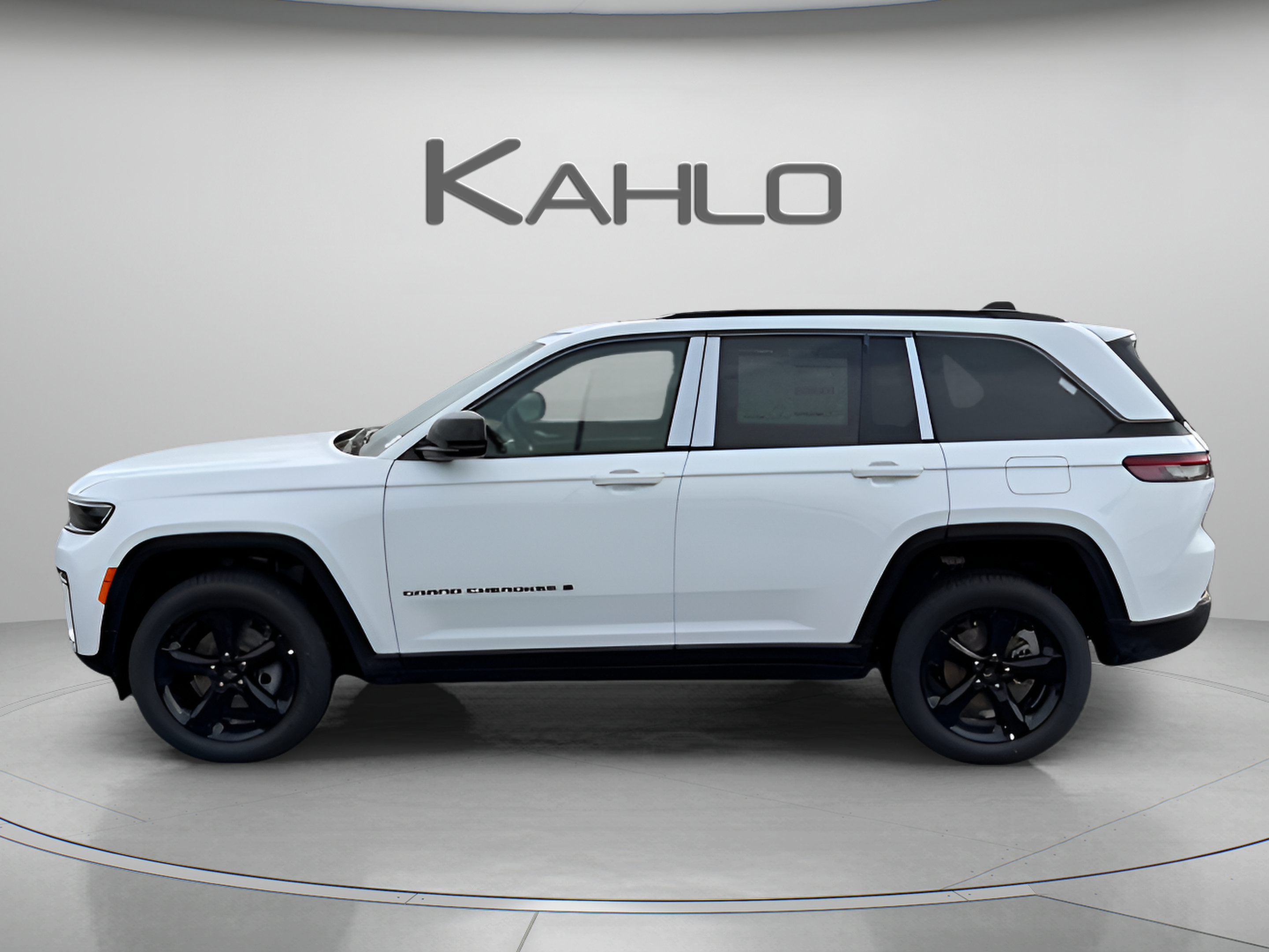 New 2026 Jeep Grand Cherokee Limited w/ Limited Altitude Package AWD/4WD image 2