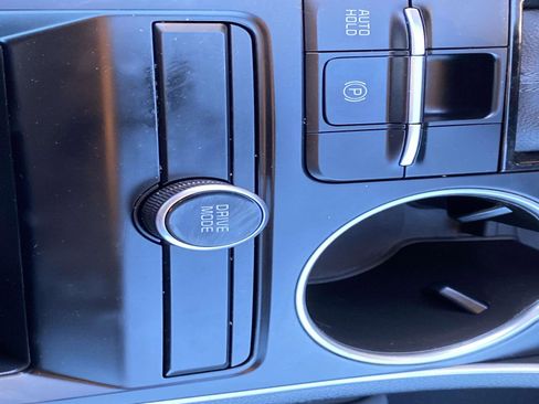 Used 2023 Kia K5 LXS image 11