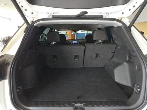 Used 2023 Chevrolet Equinox LT AWD/4WD image 23