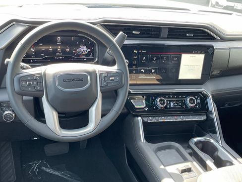 New 2025 GMC Sierra 2500 Denali w/ Denali Reserve Package image 9