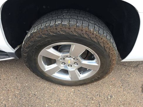 Used 2018 Chevrolet Suburban Premier image 37