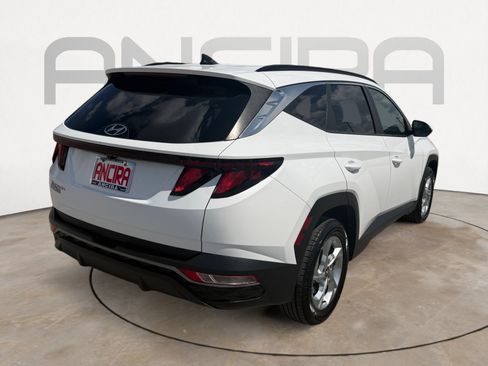 Used 2024 Hyundai Tucson SEL FWD image 11