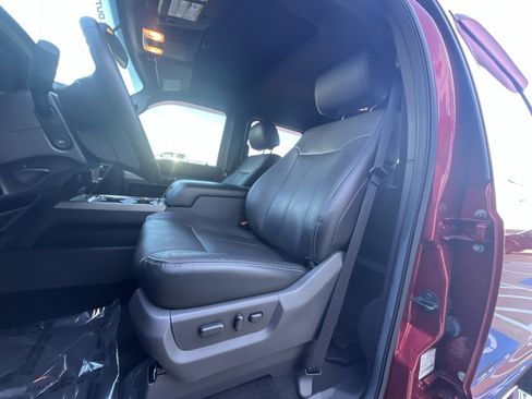 Used 2016 Ford F250 Lariat w/ Lariat Ultimate Package image 13