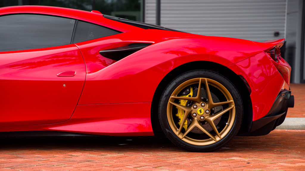 Certified 2021 Ferrari F8 Tributo RWD image 3