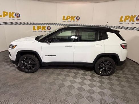New 2026 Jeep Compass Limited image 10
