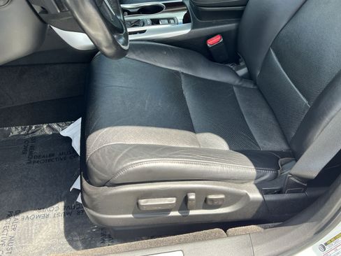 Used 2015 Acura TLX w/ Technology Package FWD image 15