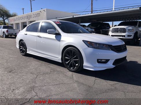 Used 2014 Honda Accord Sport image 2