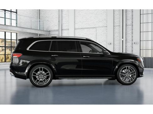 New 2026 Mercedes-Benz GLS 580 4MATIC image 17