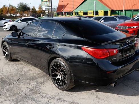 Used 2017 INFINITI Q50 Signature Edition w/ All Weather Package (L93) image 10