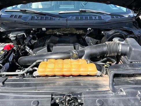 Used 2018 Ford F150 XLT w/ Equipment Group 301A Mid AWD/4WD image 10