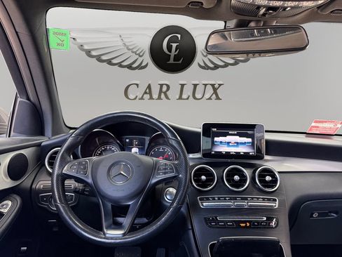 Used 2019 Mercedes-Benz GLC 300 image 10