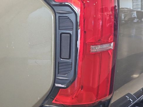 Used 2025 Toyota Tacoma Limited AWD/4WD image 35
