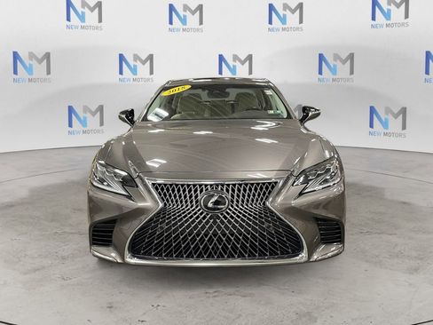 Used 2018 Lexus LS 500 w/ Interior Upgrade Package image 8