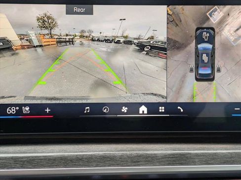 Used 2024 BMW 740i w/ Executive Package image 13