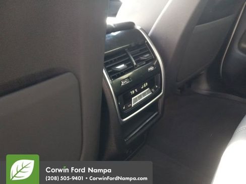Used 2020 BMW X5 xDrive40i w/ Premium Package image 27