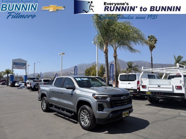 Used 2024 Chevrolet Colorado LT w/ LT Convenience Package III AWD/4WD image 1