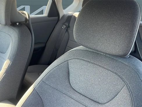 New 2025 Kia K4 EX image 19