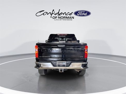 Used 2022 Chevrolet Silverado 2500 LTZ w/ LTZ Premium Texas Edition image 7