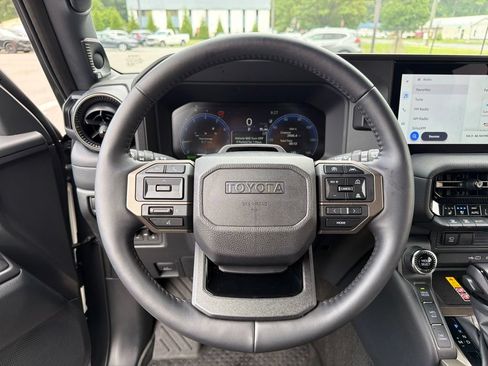 Used 2026 Toyota Land Cruiser w/ Premium Package AWD/4WD image 17