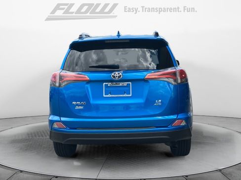 Used 2016 Toyota RAV4 LE AWD/4WD image 8