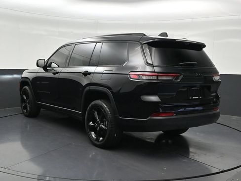 Used 2025 Jeep Grand Cherokee L Limited w/ Luxury Tech Group II RWD image 3