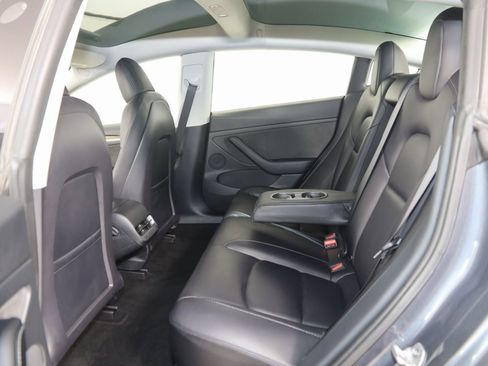 Used 2022 Tesla Model 3 Long Range image 43