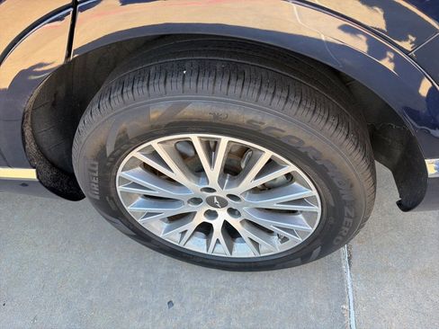 Used 2024 Genesis GV80 2.5T image 6