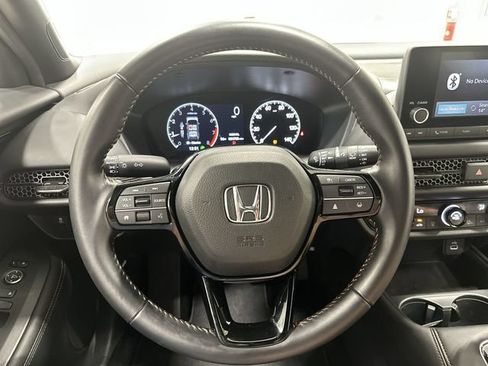 Used 2025 Honda HR-V Sport image 14