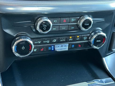 Certified 2025 Ford F150 Lariat AWD/4WD image 19