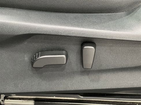 Used 2022 Subaru Ascent Onyx Edition image 12