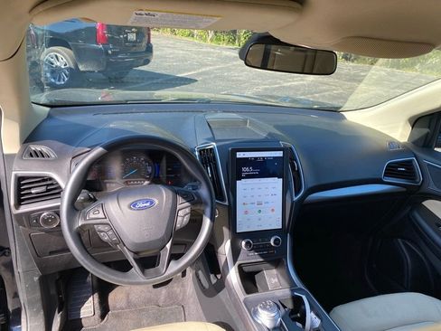 Used 2024 Ford Edge SE AWD/4WD image 12